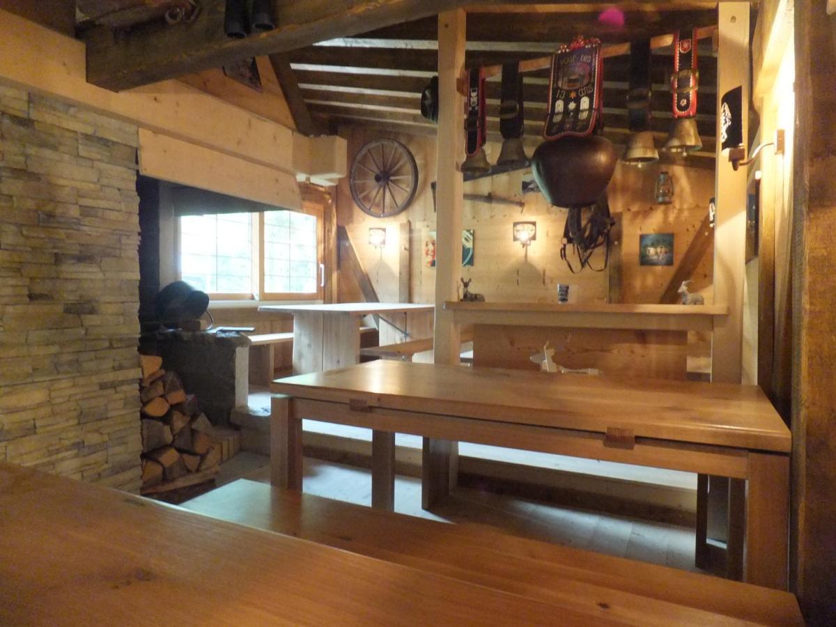 Au Petit Gite Les Paccots Châtel-Saint-Denis Exteriör bild